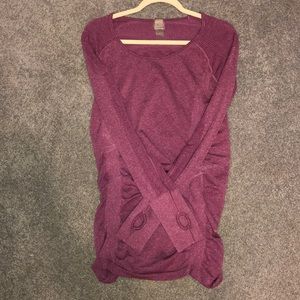 Long sleeve athletic top